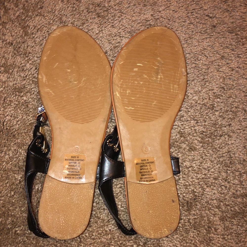 Sandles - Picture 2 of 2